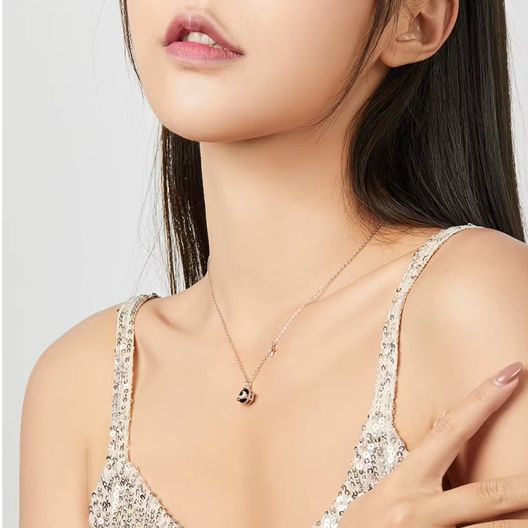 Collar Cosmos Eterno