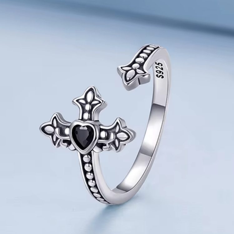 Anillo Cruz Gótica